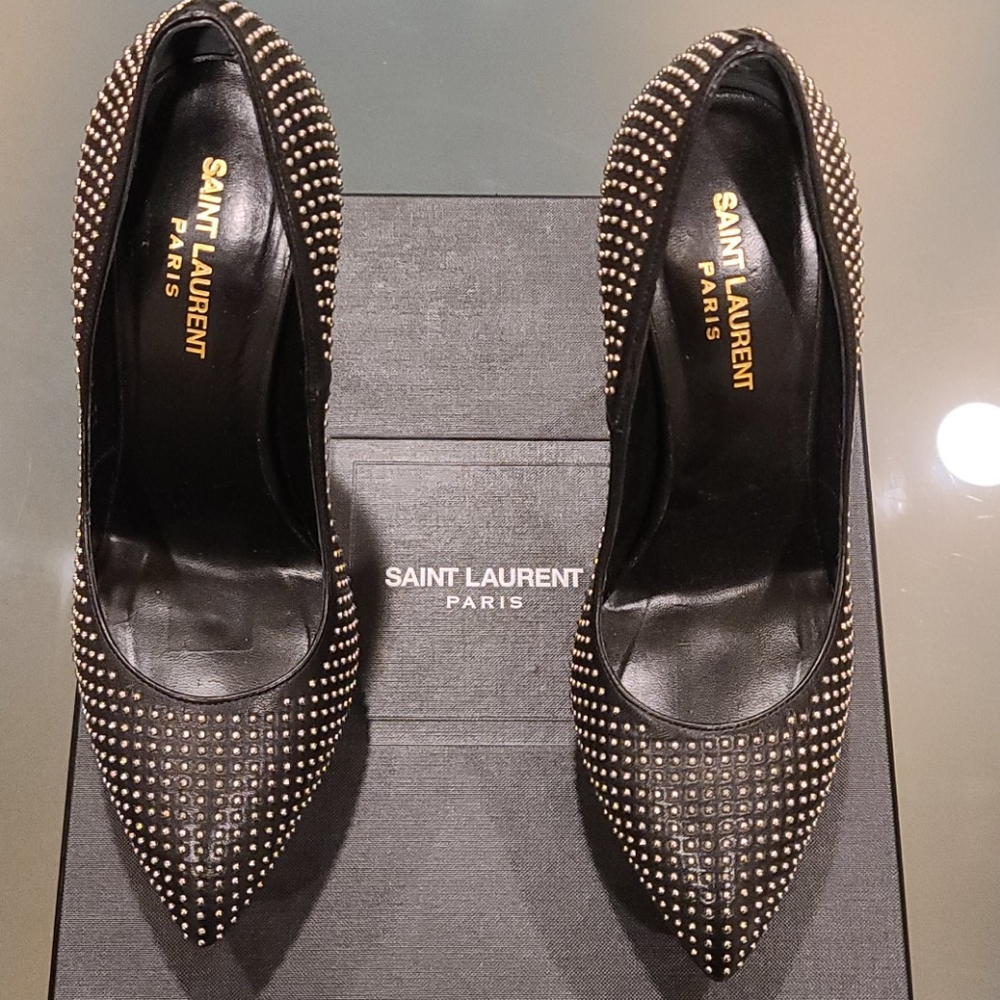 Saint Laurent pumps